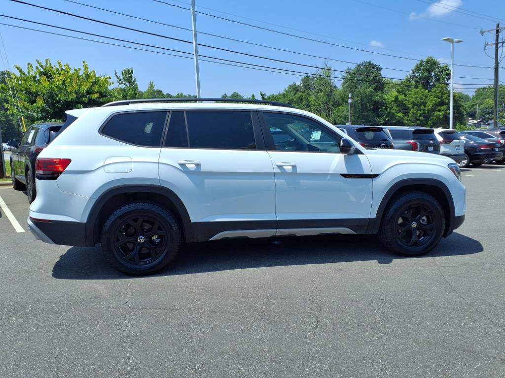 2024 Volkswagen Atlas Peak Edition SE Technology photo 19