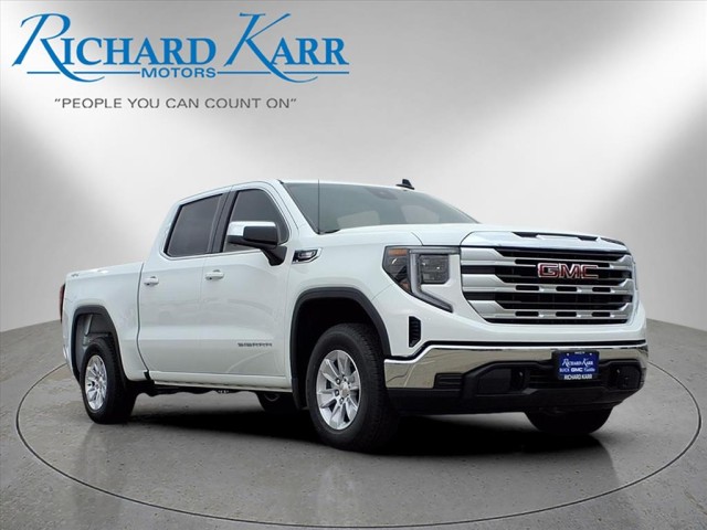 2026 GMC Sierra 1500 SLE's photo