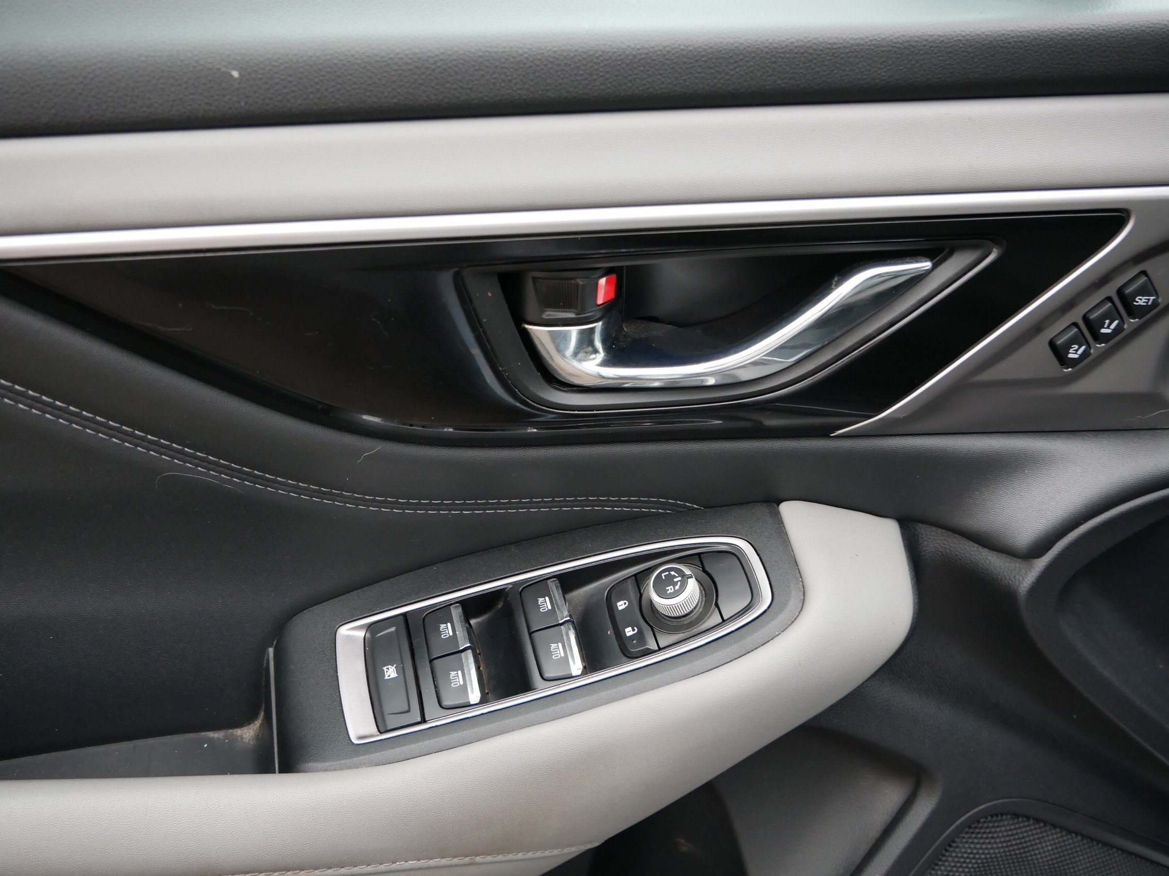 2020 Subaru Outback Limited photo 20