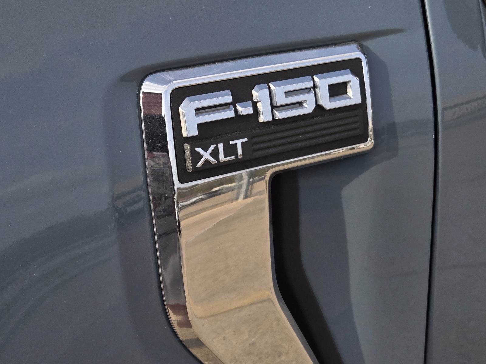 2023 Ford F-150 XLT photo 2