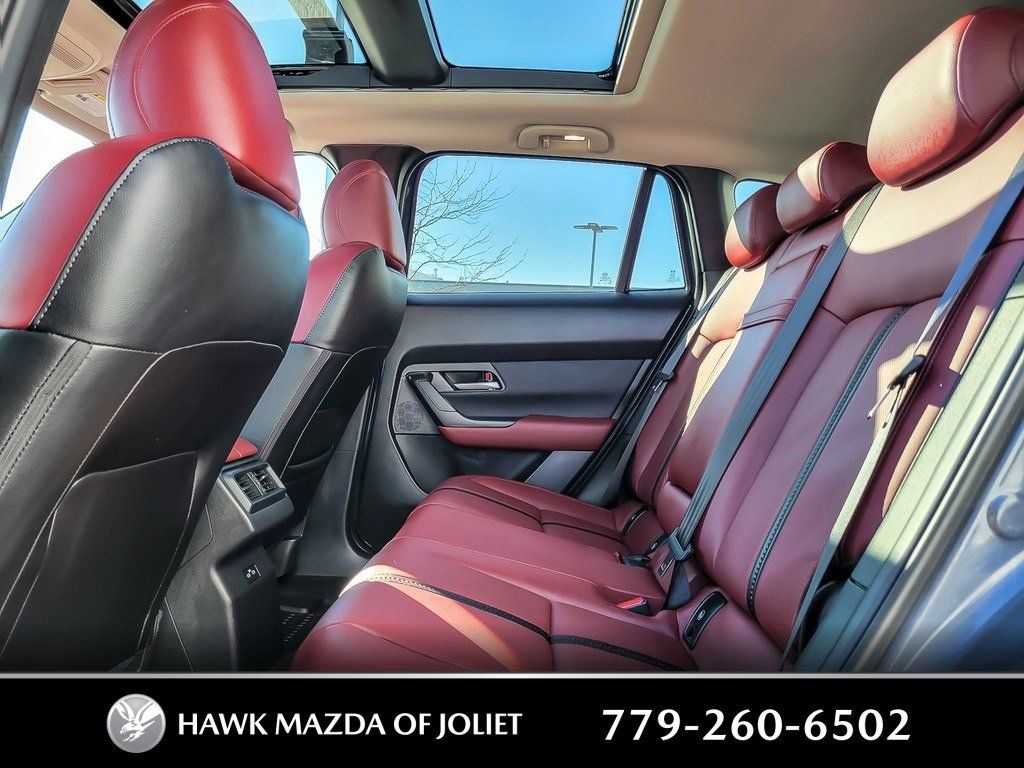 2025 MAZDA CX-50 - Image 10