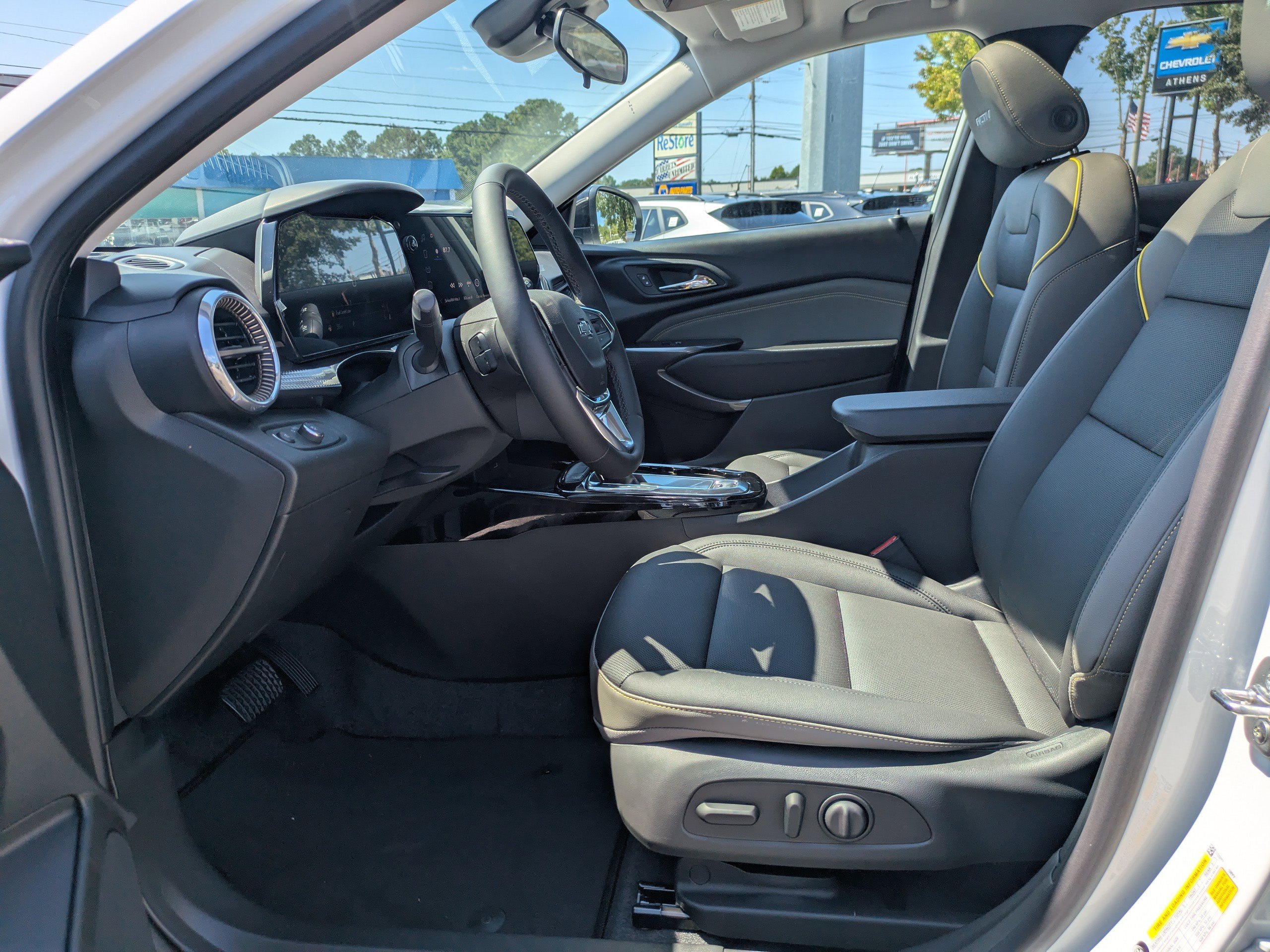 2025 Chevrolet Trax ACTIV photo 19
