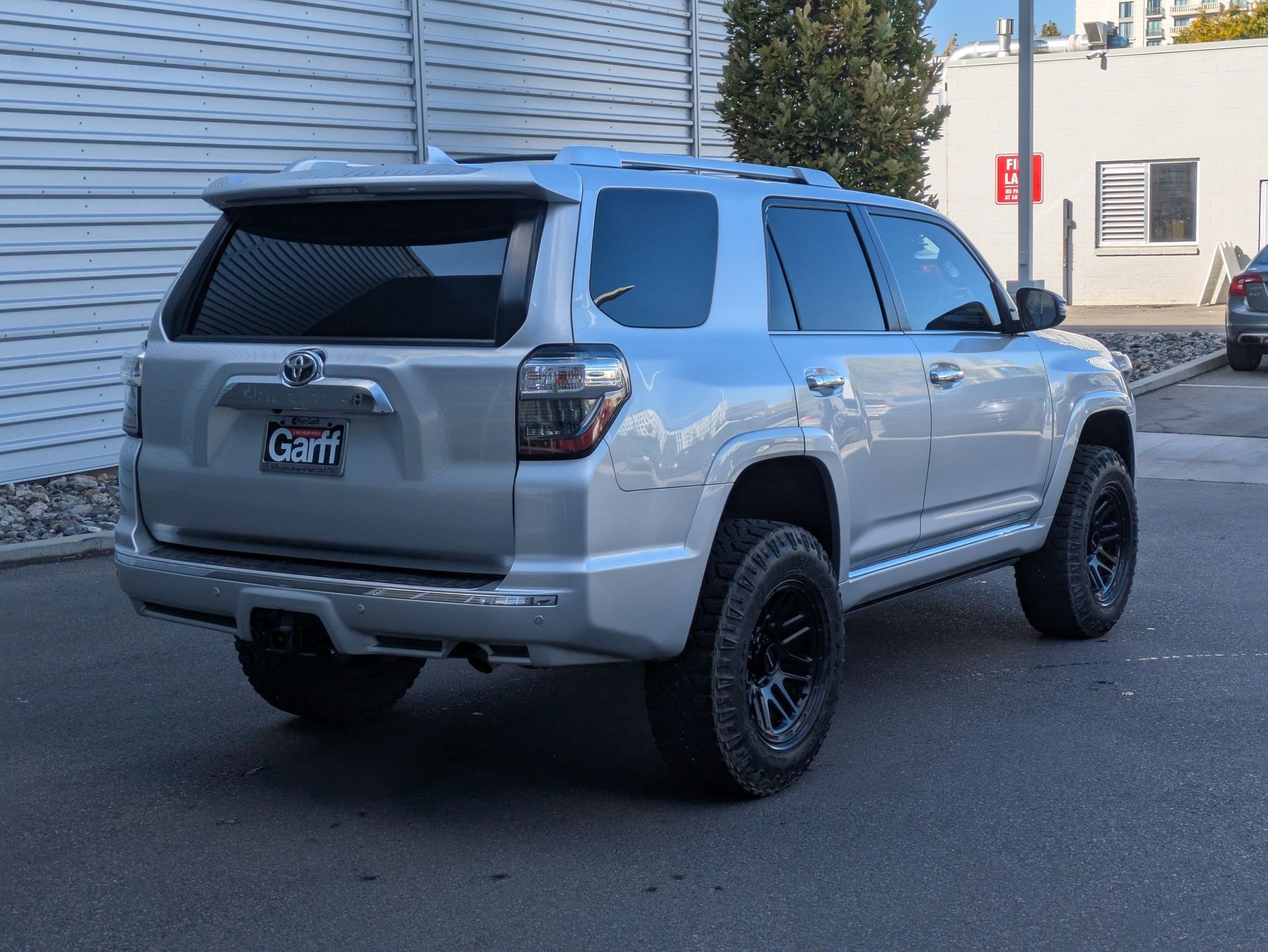 2017 Toyota 4Runner Limited SR5 Premium TRD Pro photo 3