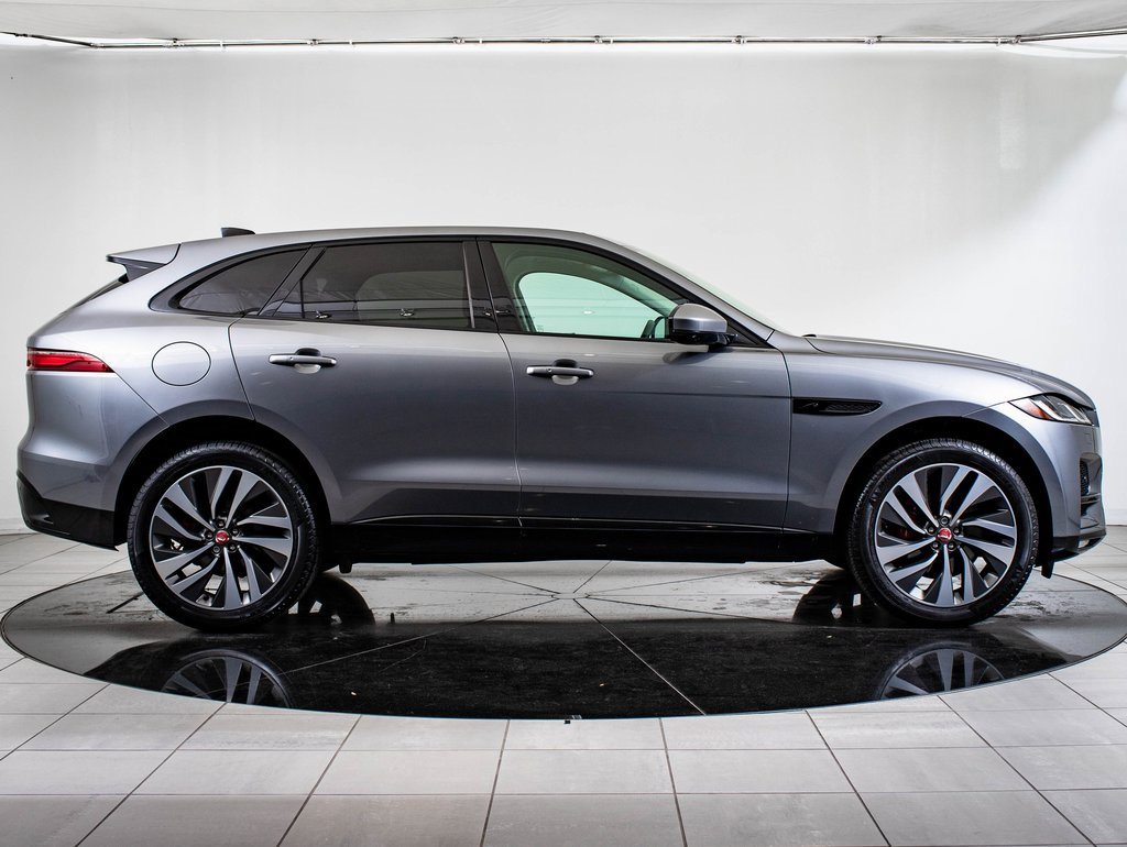 2022 Jaguar F-PACE P250 S photo 3