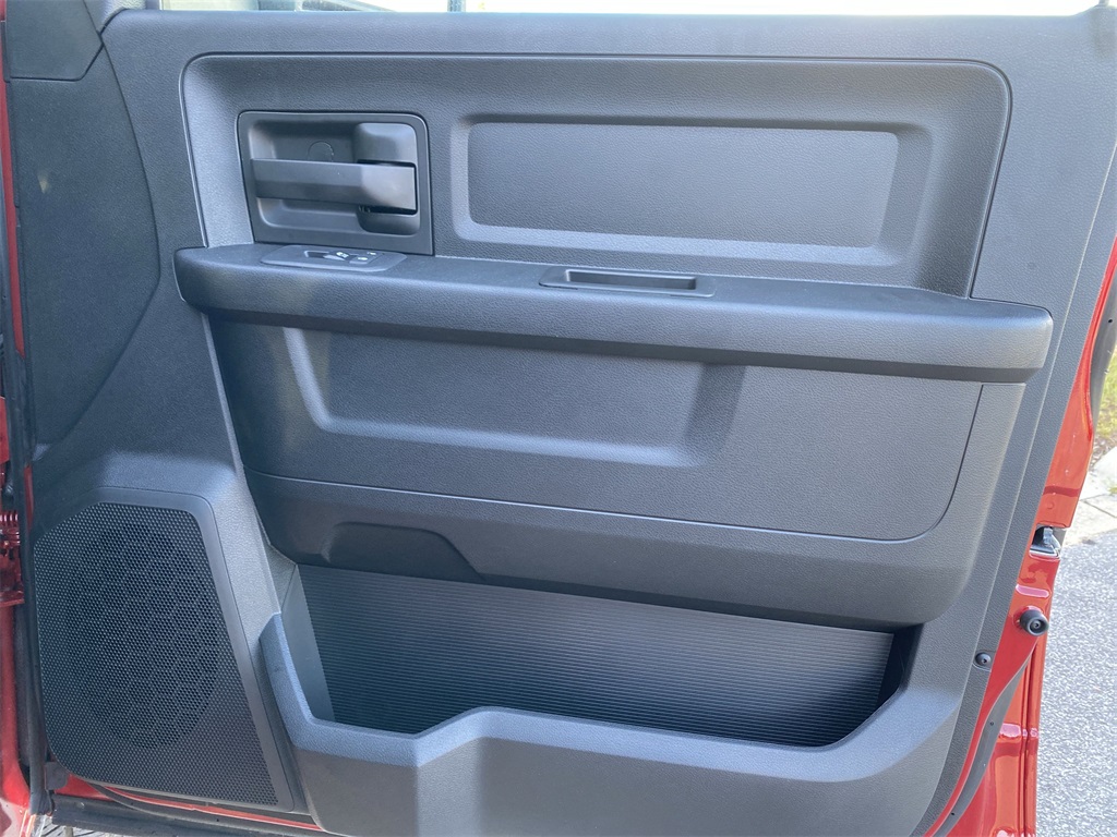 2025 Ram 2500 Tradesman photo 29