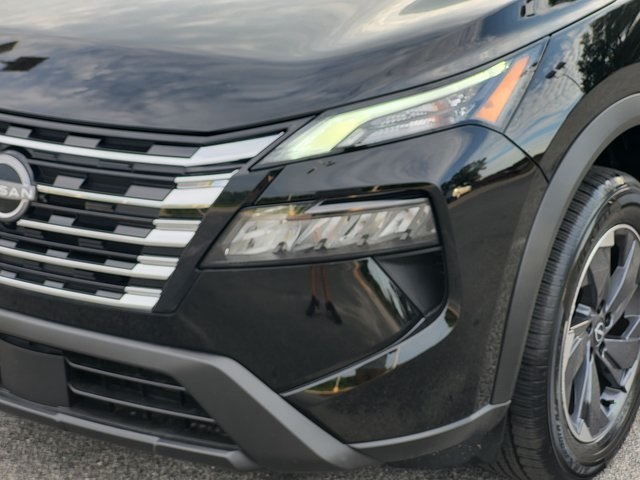 2025 Nissan Rogue SV photo 8