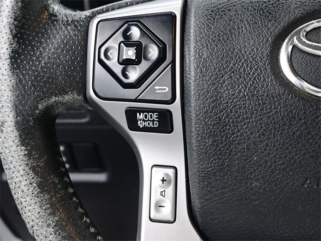 2016 Toyota 4Runner Limited photo 2