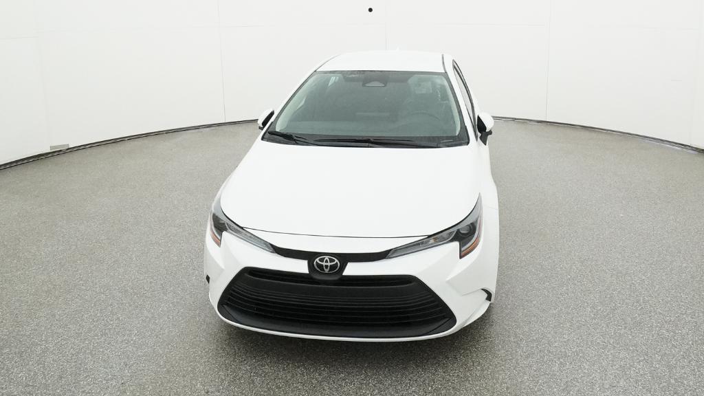 2025 Toyota Corolla LE photo 2