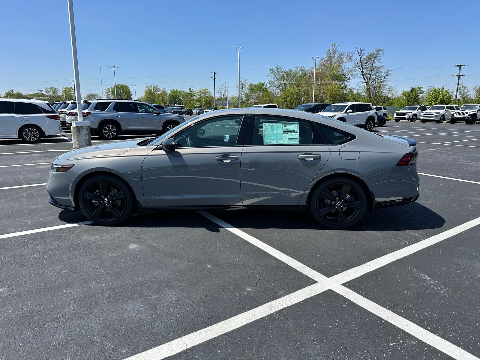 2025 Honda Accord Hybrid Sport-L photo 2