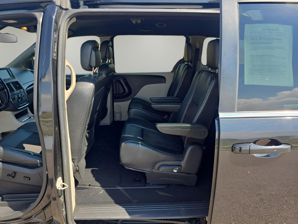 2020 Dodge Grand Caravan SXT photo 10