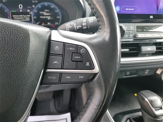 2024 Toyota Grand Highlander Limited AWD photo 17