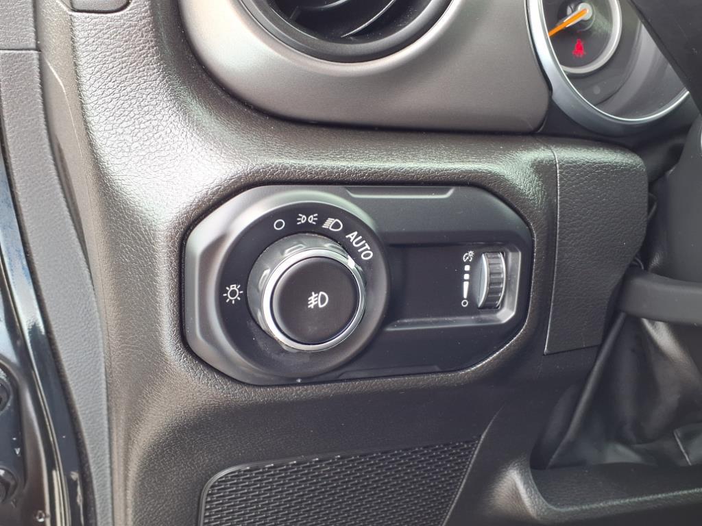 2023 Jeep Wrangler Sport S photo 5