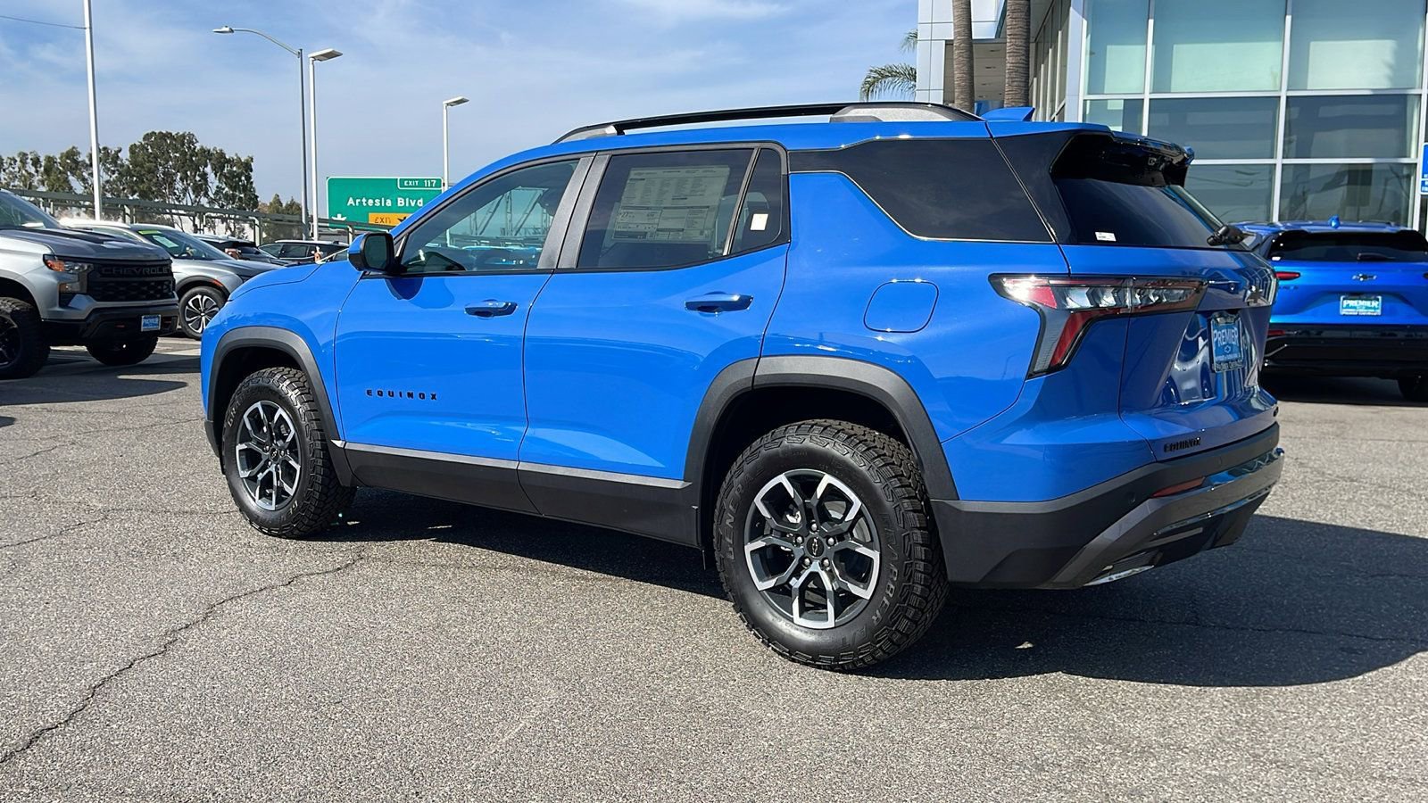 2025 Chevrolet Equinox ACTIV photo 4