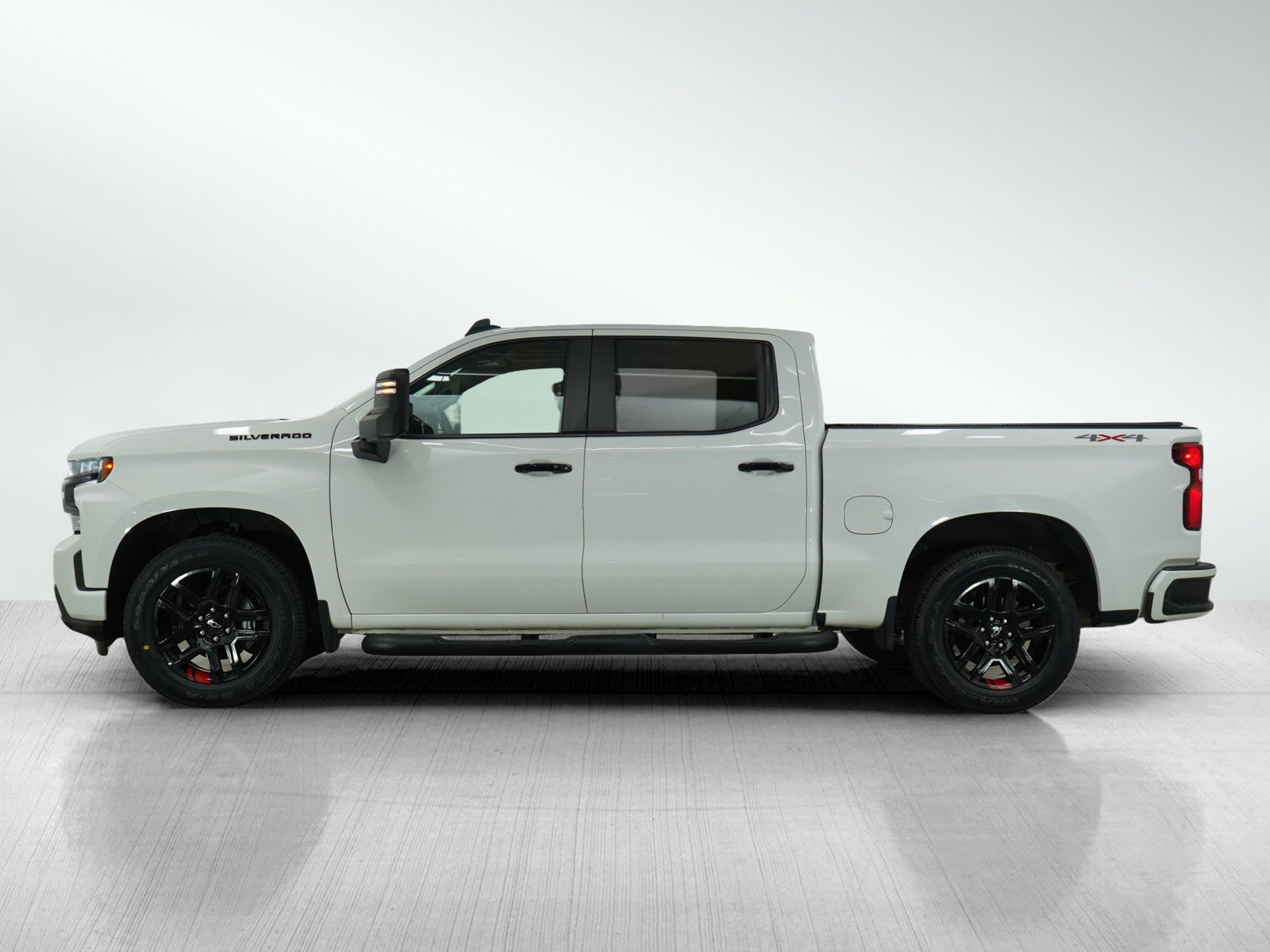 Used 2021 Chevrolet Silverado 1500 RST with VIN 1GCUYEEL6MZ389917 for sale in Bloomington, Minnesota