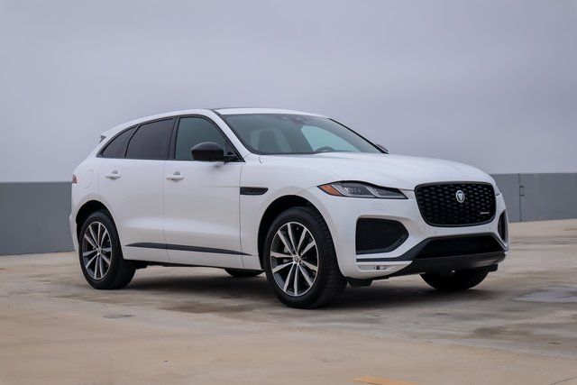 2025 Jaguar F-PACE P250 R-Dynamic S photo 3