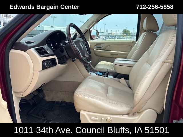2008 Cadillac Escalade ESV Base photo 15