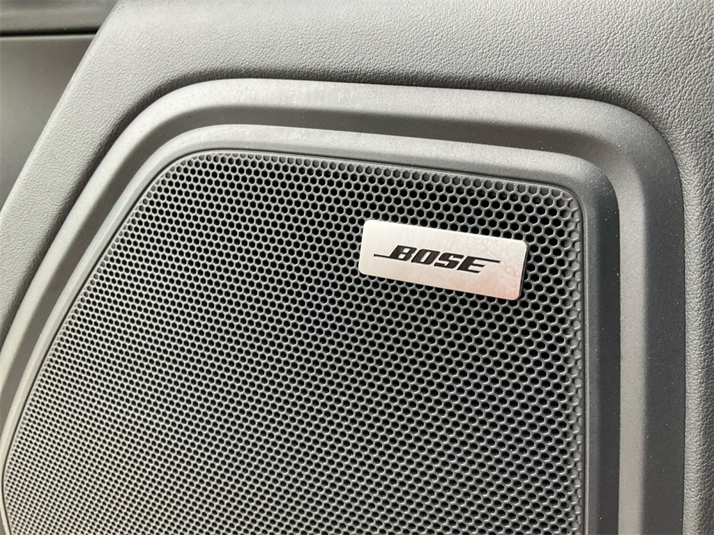 2023 Porsche Macan Base photo 21