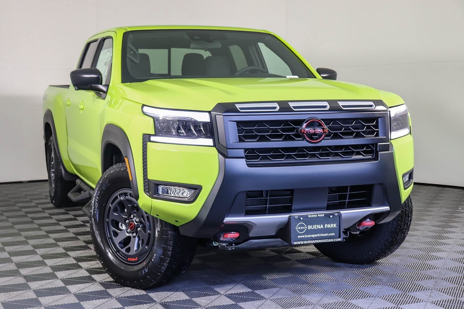 2026 Nissan Frontier PRO-4X's photo