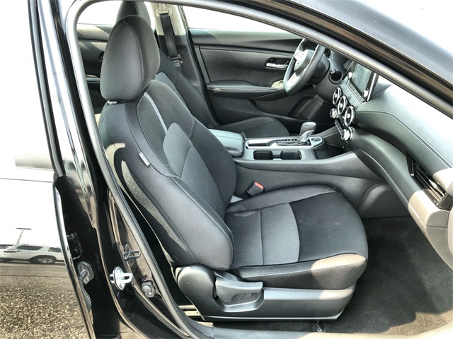 2024 Nissan Sentra SV photo 13
