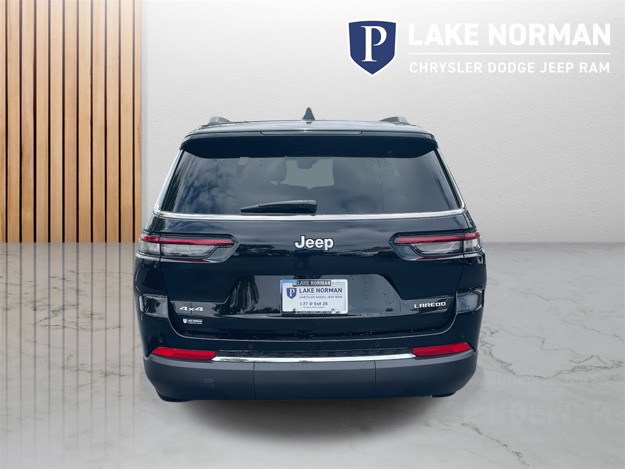 2025 Jeep Grand Cherokee Laredo photo 7
