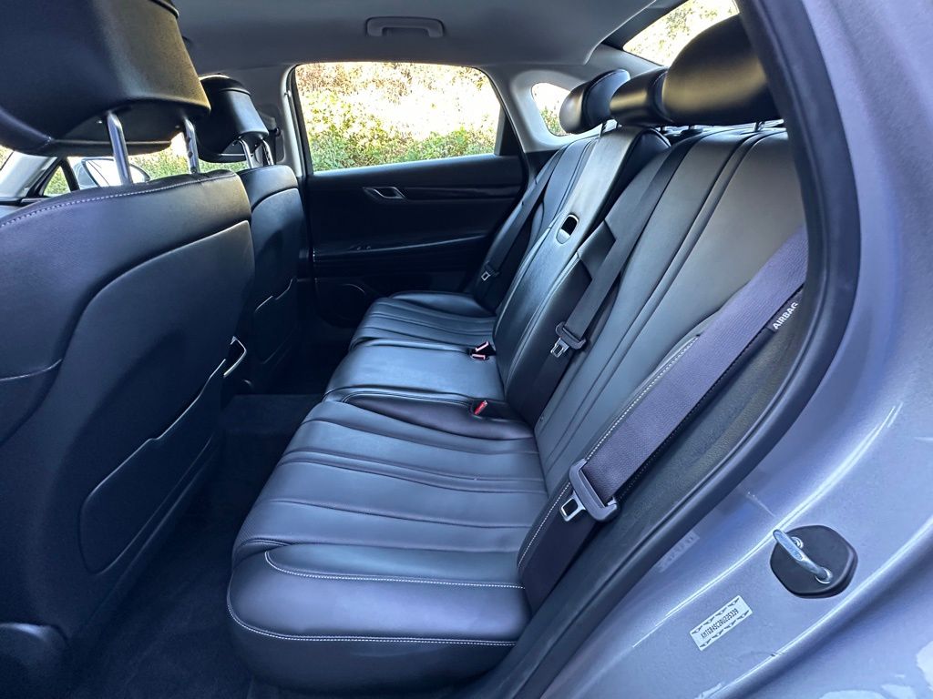 2024 Genesis G80 2.5T photo 24