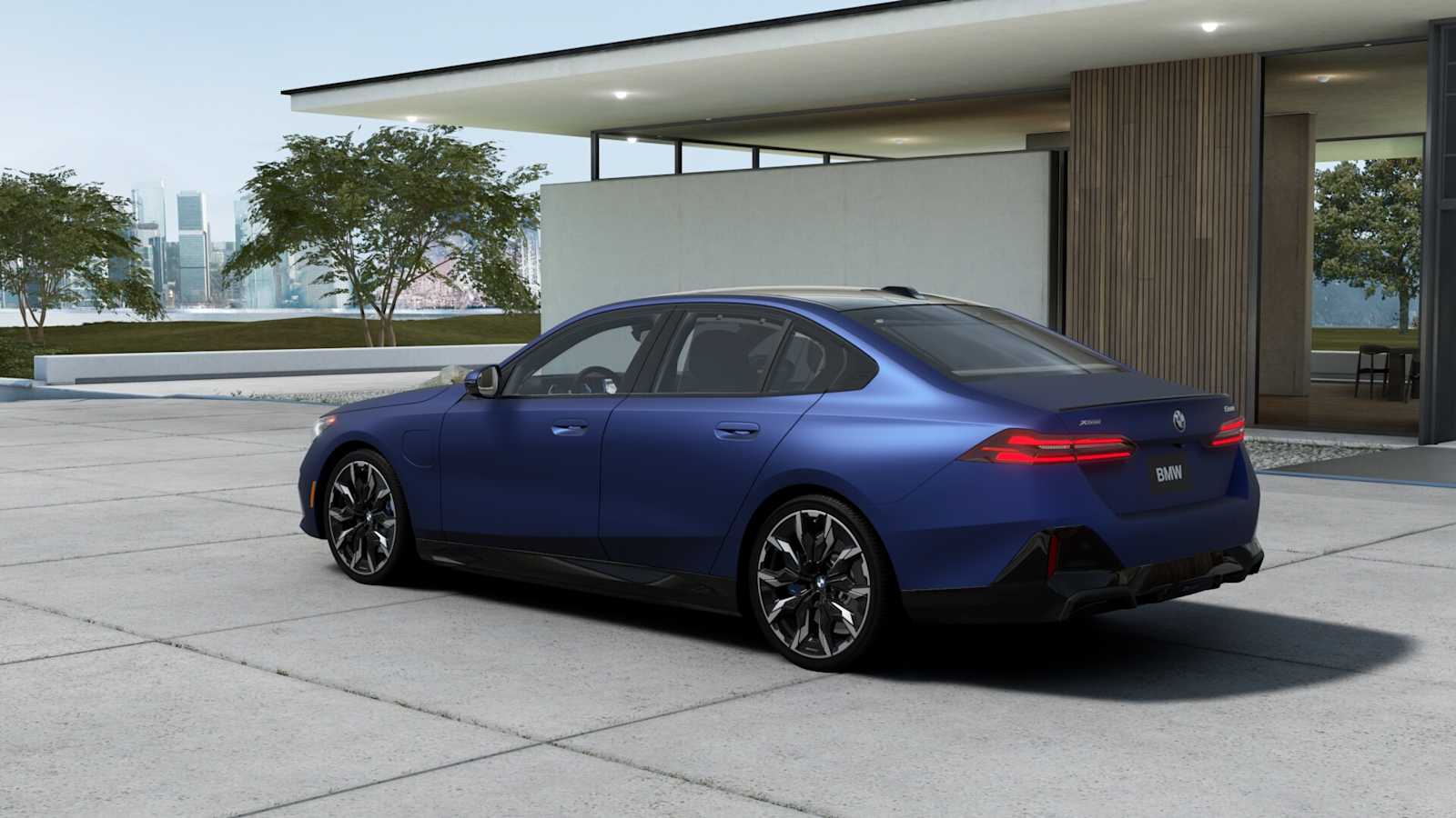 2026 Bmw 550e xDrive photo 2