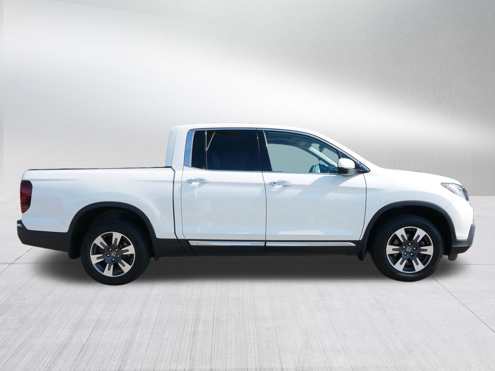 2017 Honda Ridgeline RTL-E photo 8
