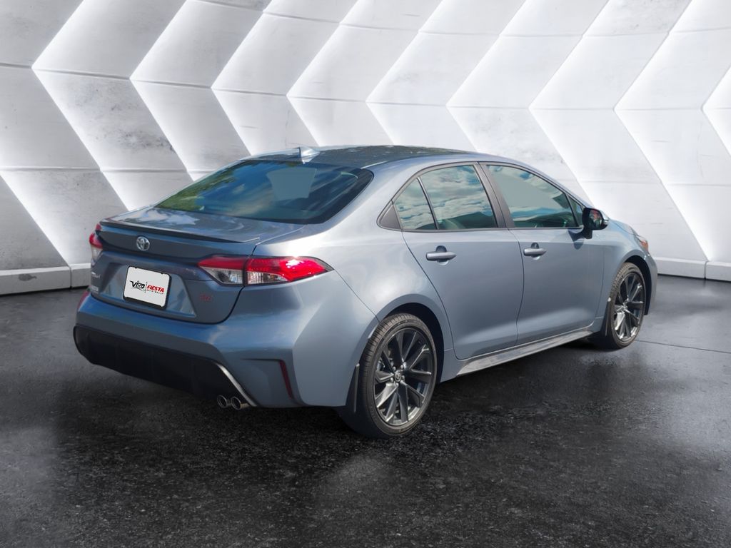 2024 Toyota Corolla SE photo 4