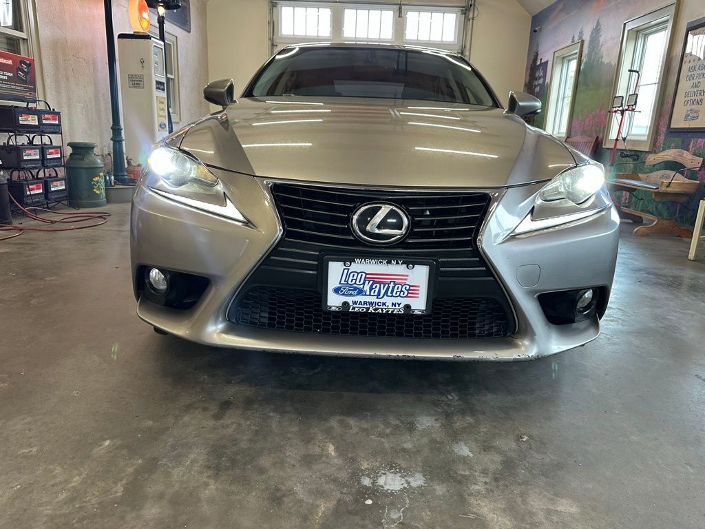2014 Lexus IS 250 AWD photo 3