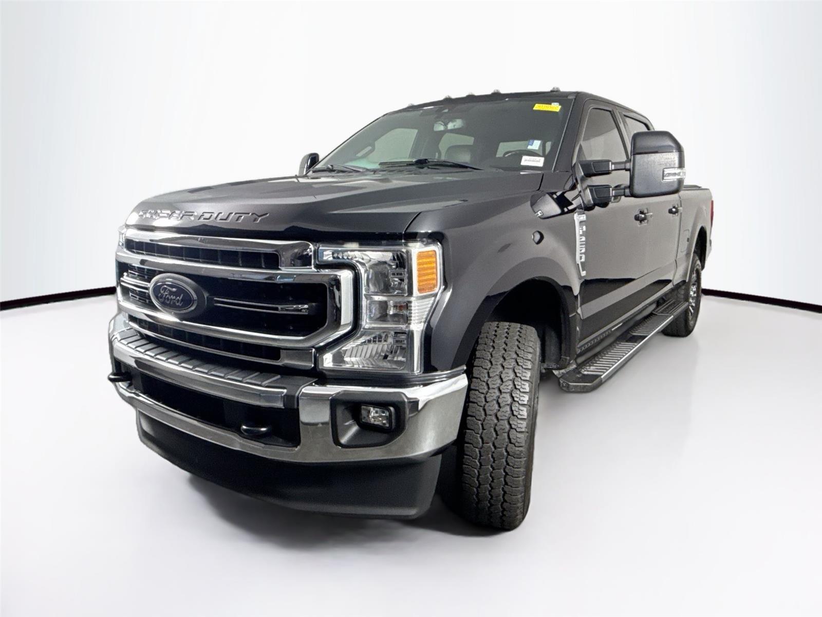 2022 Ford F-250 Lariat photo 2