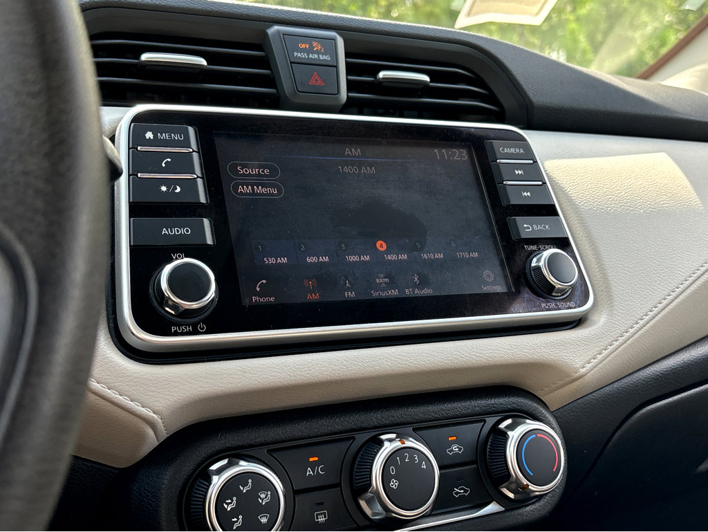2021 Nissan Versa 1.6 SV photo 6