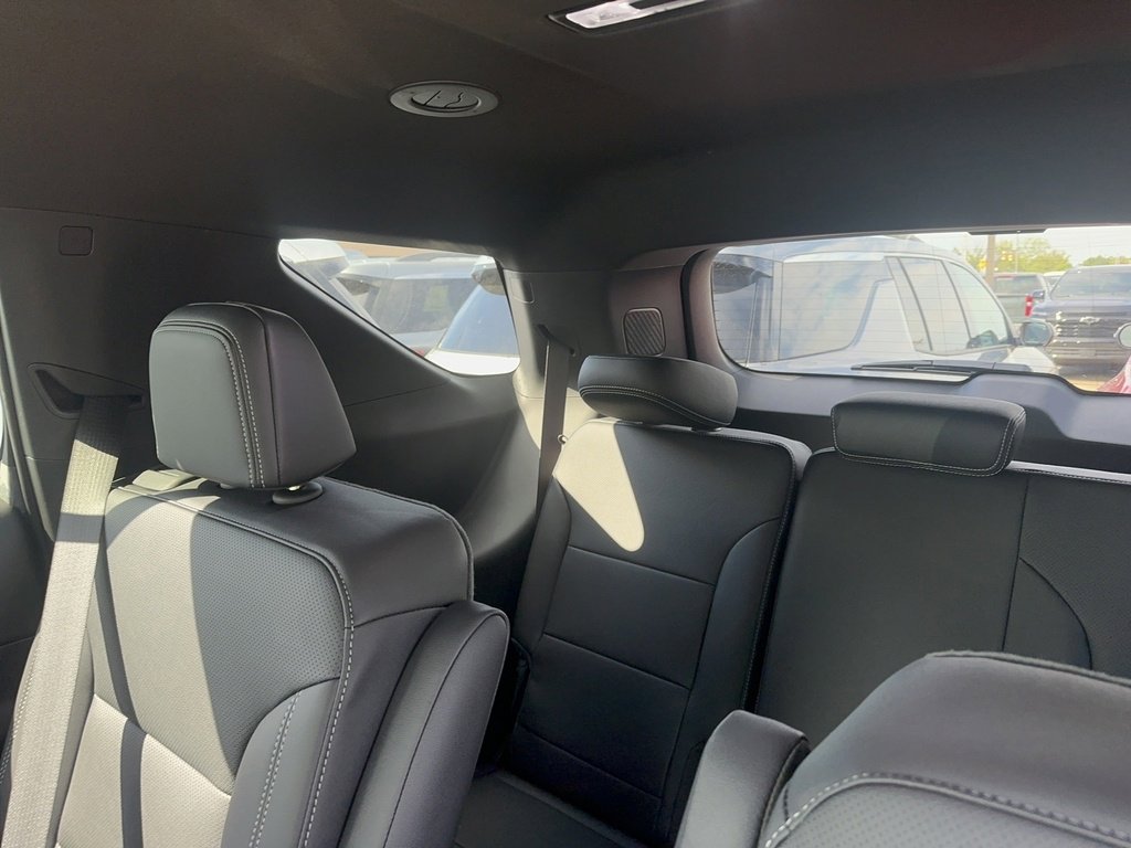 2026 Chevrolet Traverse photo 11