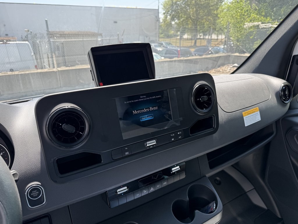 2023 Mercedes-Benz Sprinter Cab Chassis Base