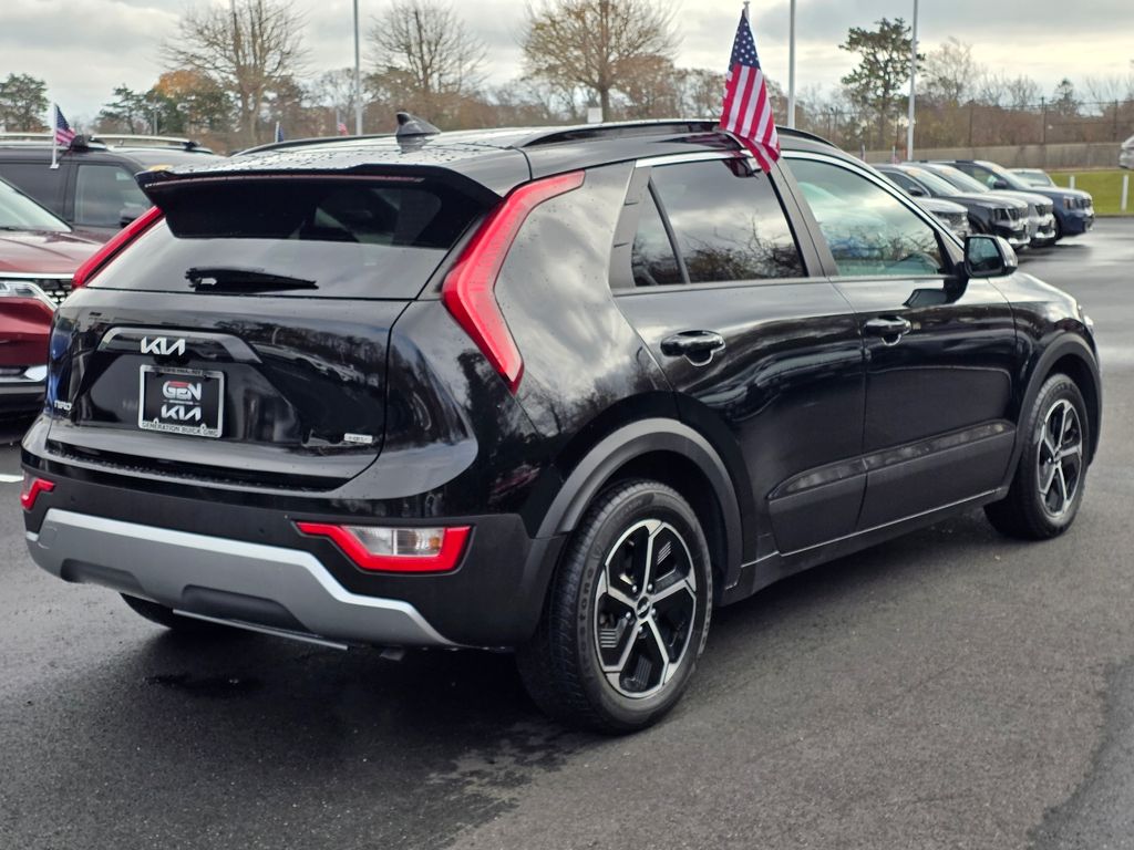 2023 Kia Niro EX photo 3