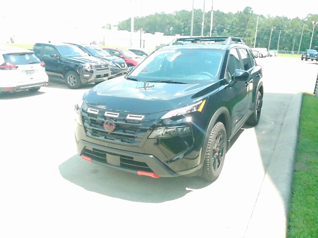 2026 Nissan Rogue SV photo 6