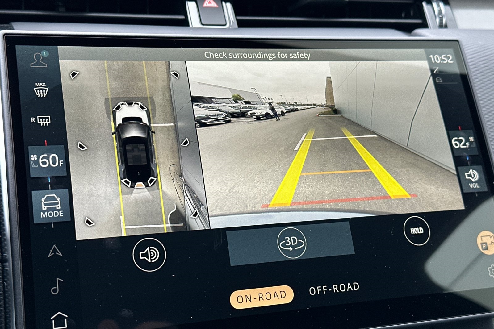 2025 Land Rover Discovery Sport Dynamic SE photo 21