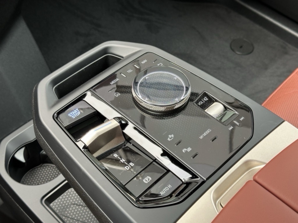 2025 Bmw iX iX xDrive50 photo 9
