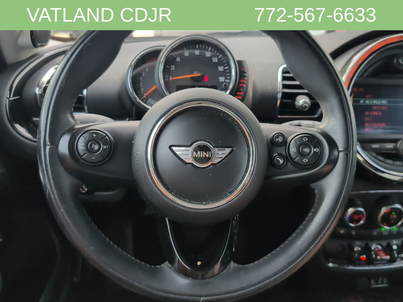 2016 Mini Clubman Base photo 10