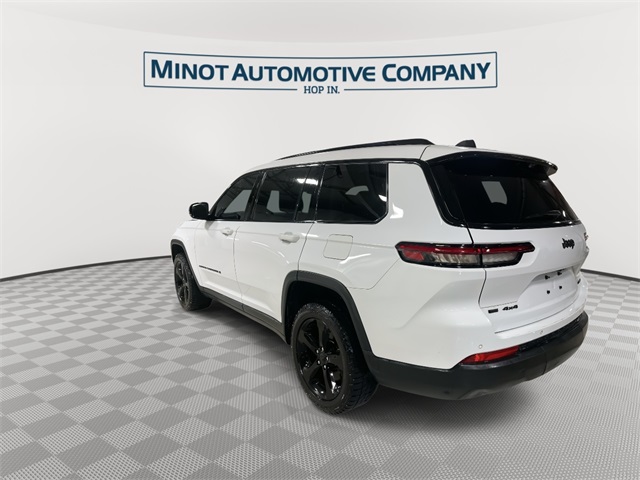 2023 Jeep Grand Cherokee Limited photo 3