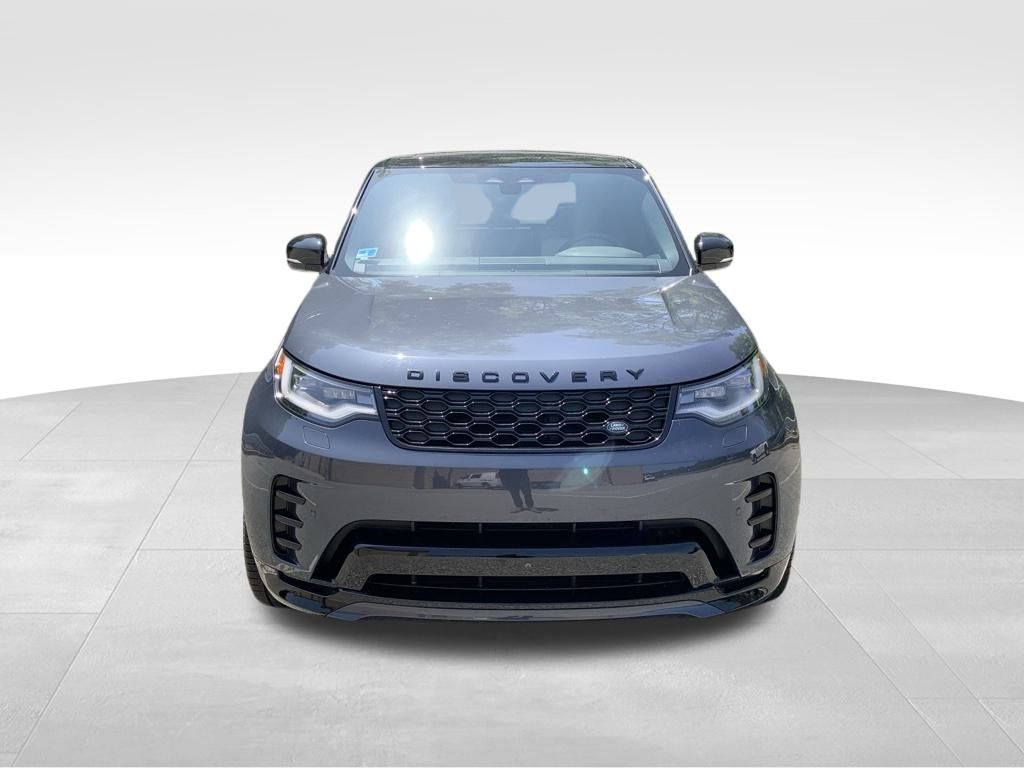 2024 Land Rover Discovery SE photo 2