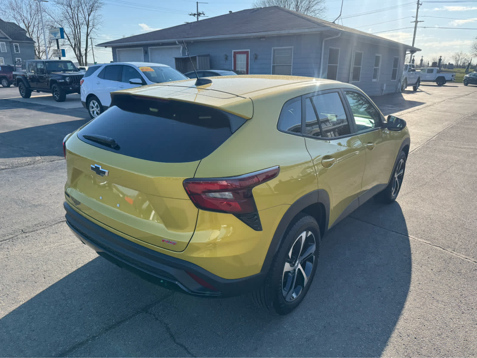 2025 Chevrolet Trax photo 3