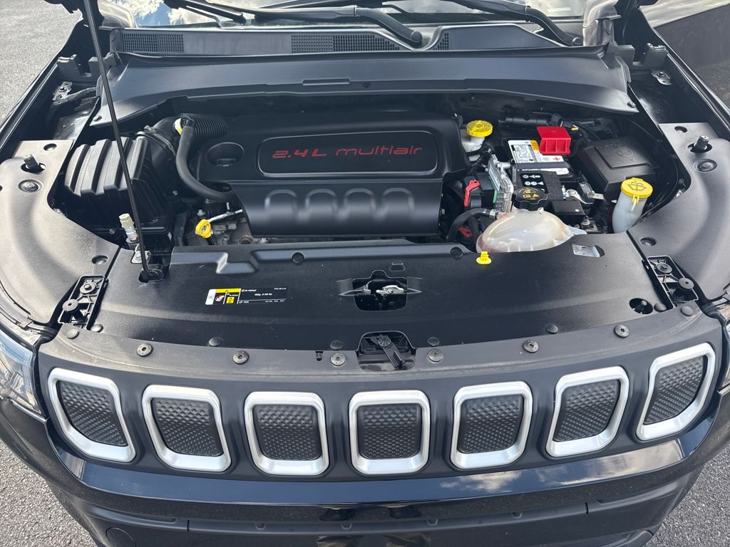 2022 Jeep Compass Latitude photo 18