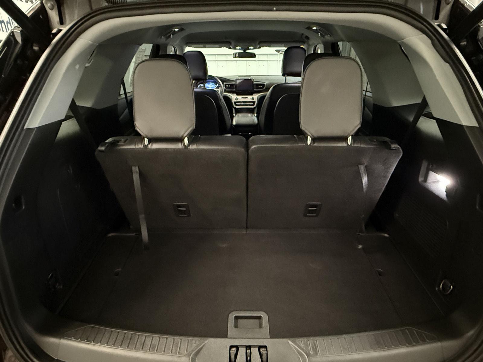 2022 Ford Explorer XLT photo 27