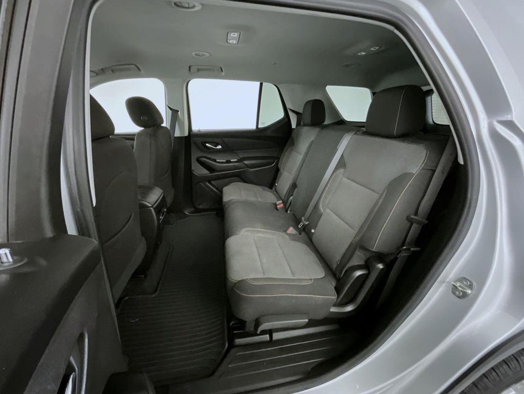2019 Chevrolet Traverse LS photo 16