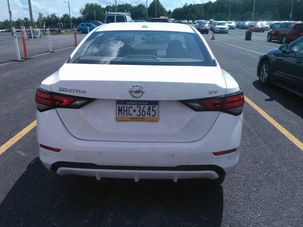 2021 Nissan Sentra SV photo 3