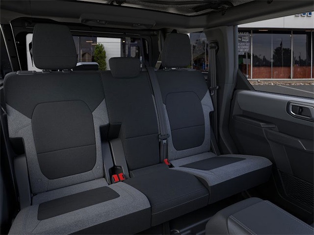 2025 Ford Bronco Base photo 10