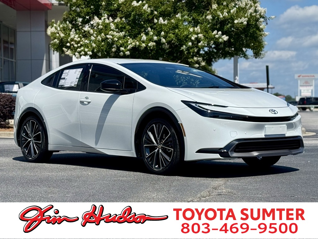 2025 Toyota Prius XLE