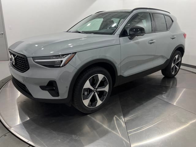 2026 Volvo XC40 Plus
