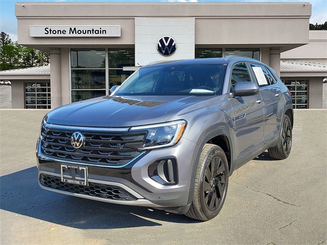 2025 Volkswagen Atlas Cross Sport SE w/Tech