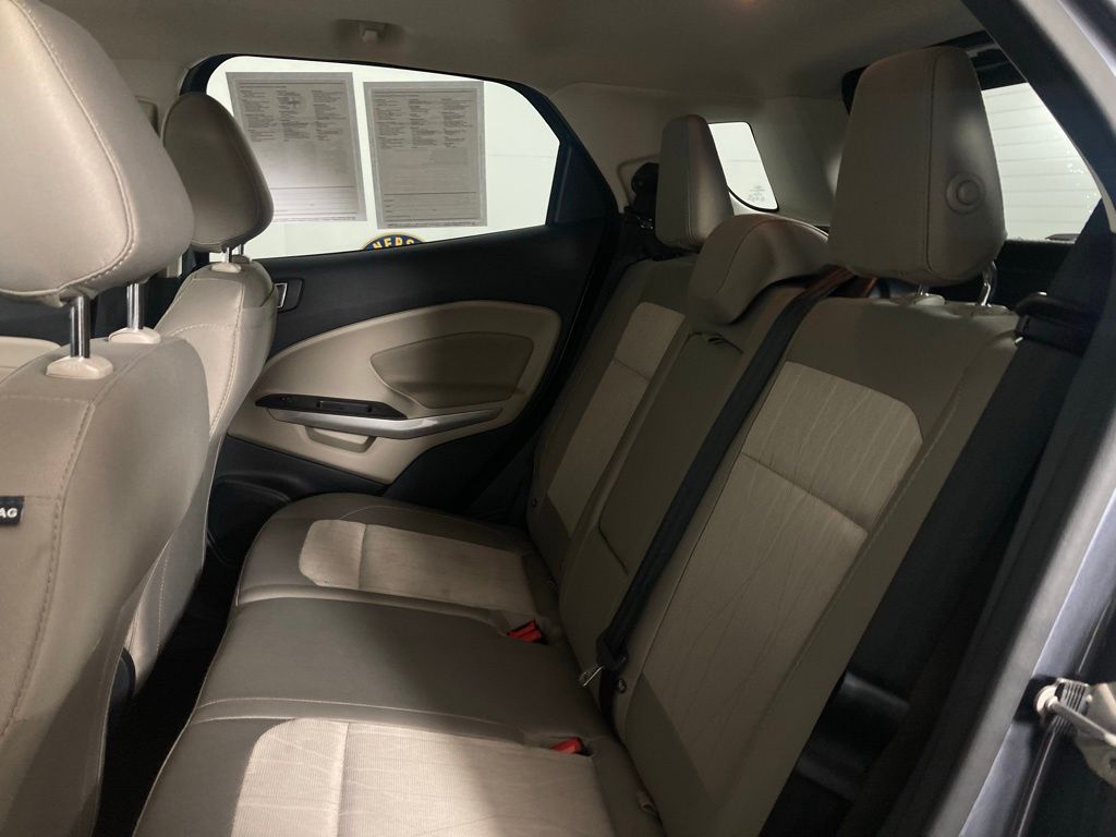 2022 Ford EcoSport SE photo 2
